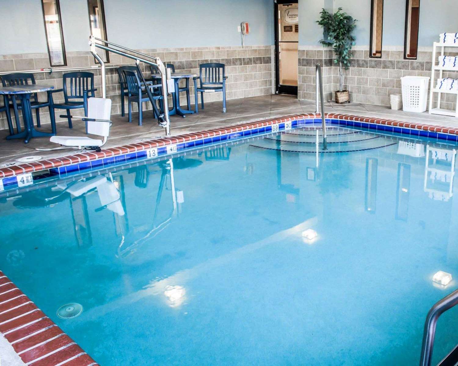 Sleep Inn & Suites Virginia Horse Center 31/53