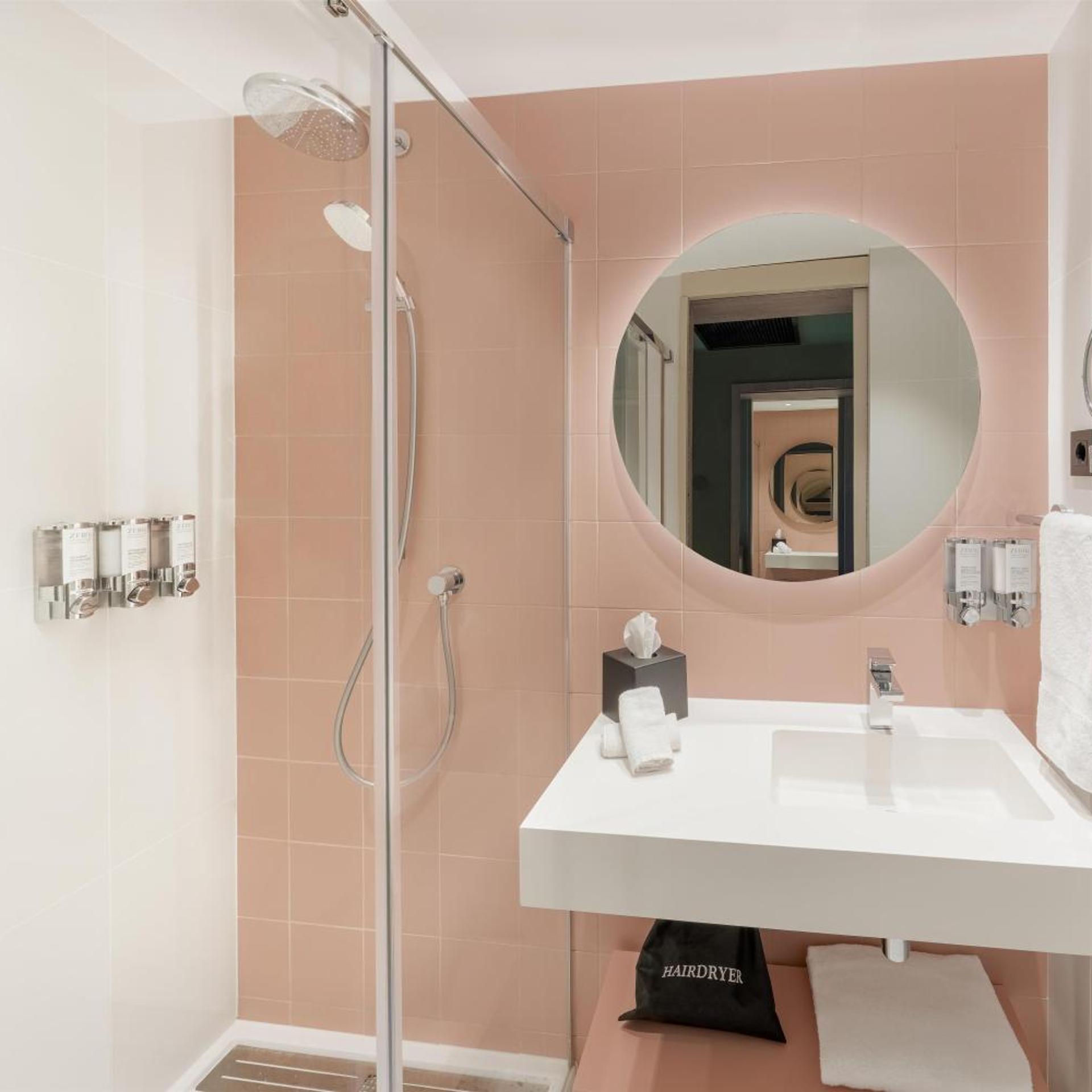 Room, Single Bed, Hampton by Hilton Alicante Airport 4/5