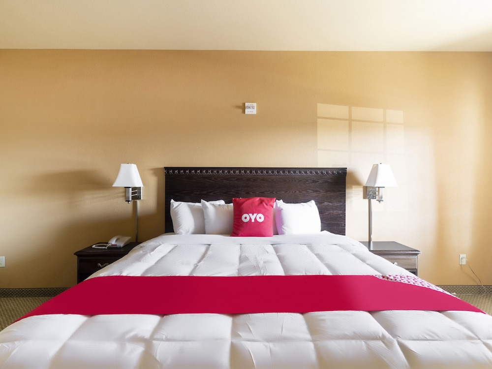 OYO Hotel Valley View TX, I-35 10/32