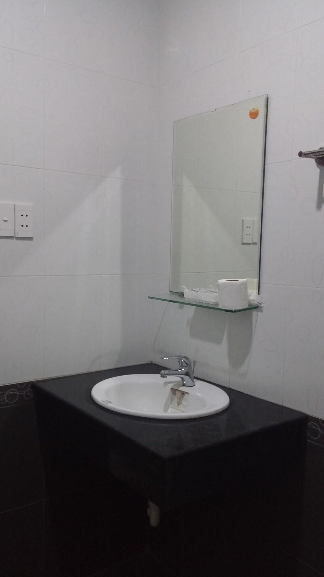 Hotel 175 93/95