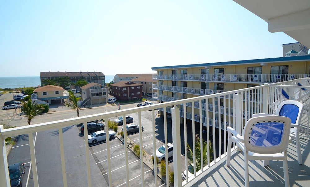 coastal palms inn and suites