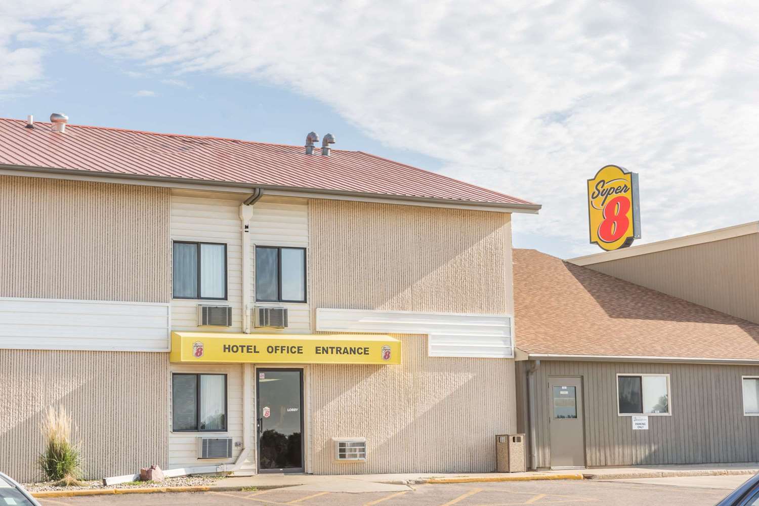 Super 8 By Wyndham Luverne 2/11
