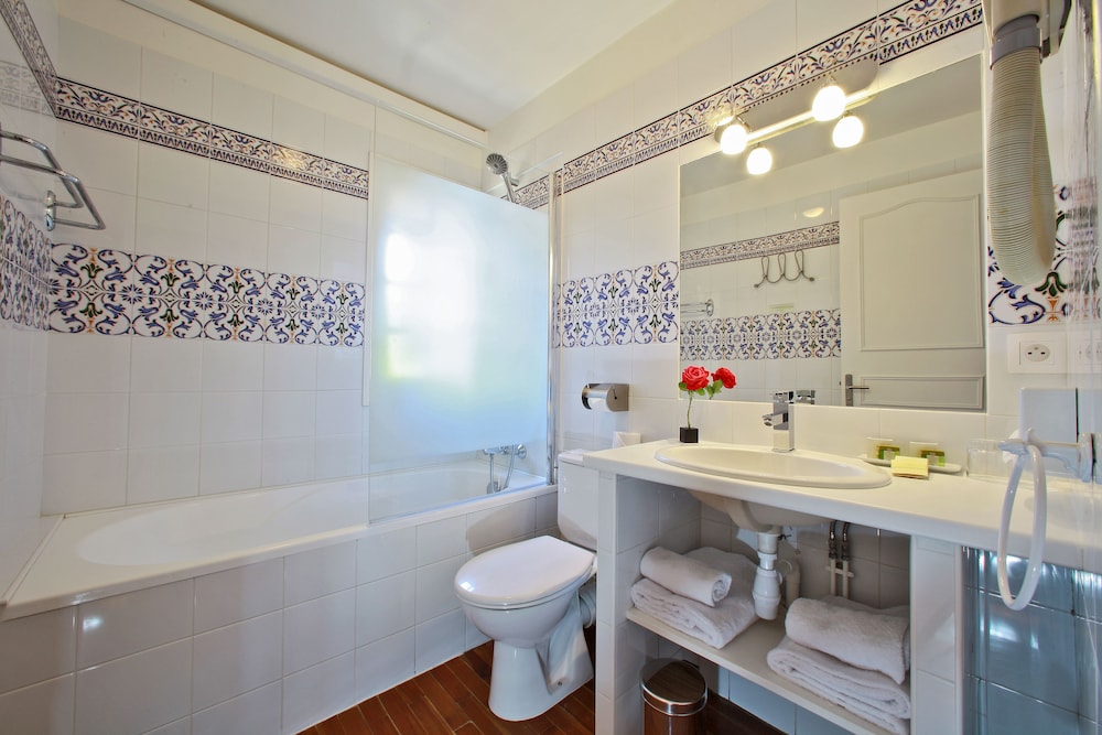 Hotel La Hoirie 48/49