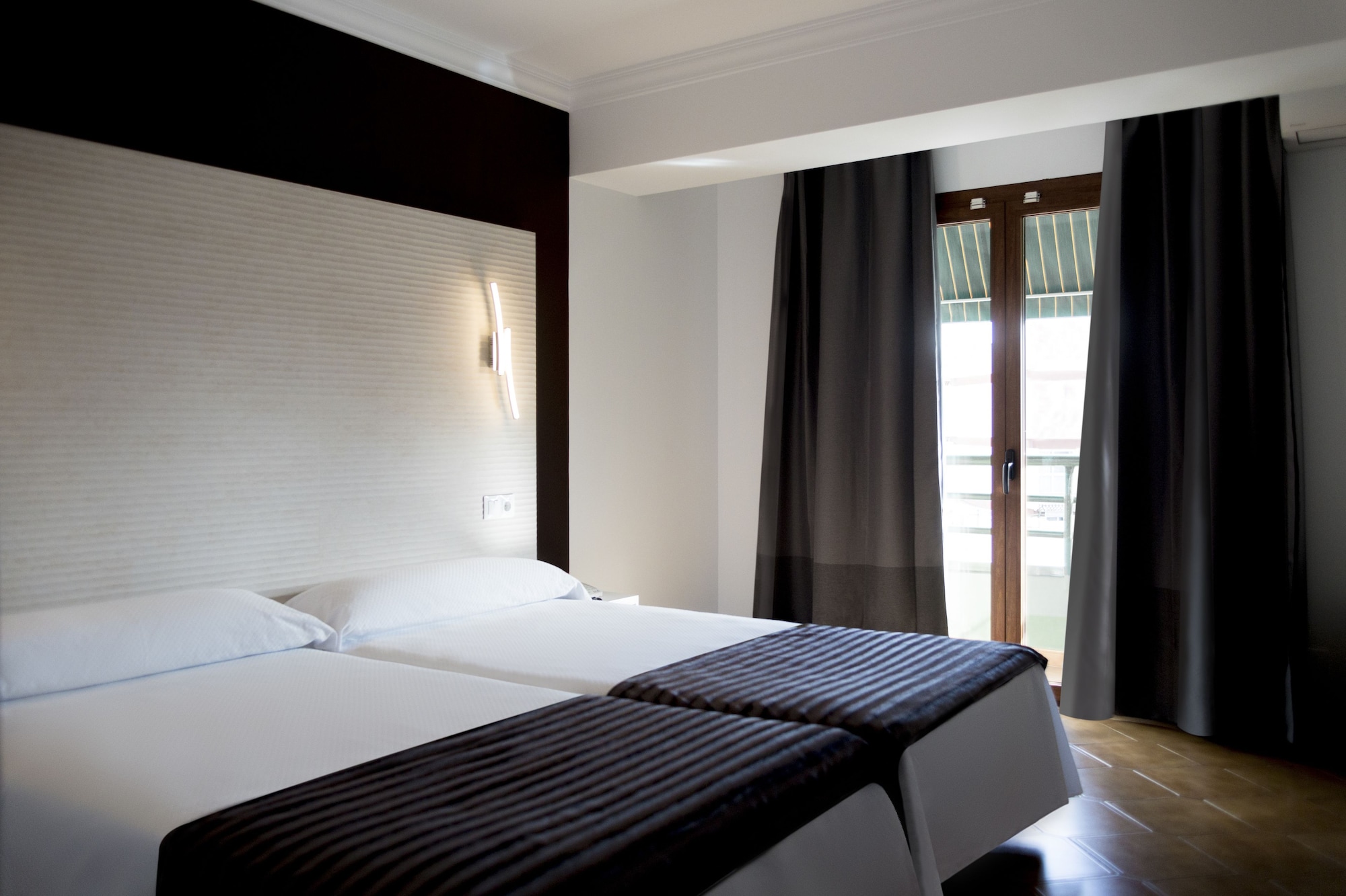 SUPERIOR, DOUBLE BED, BALCONY