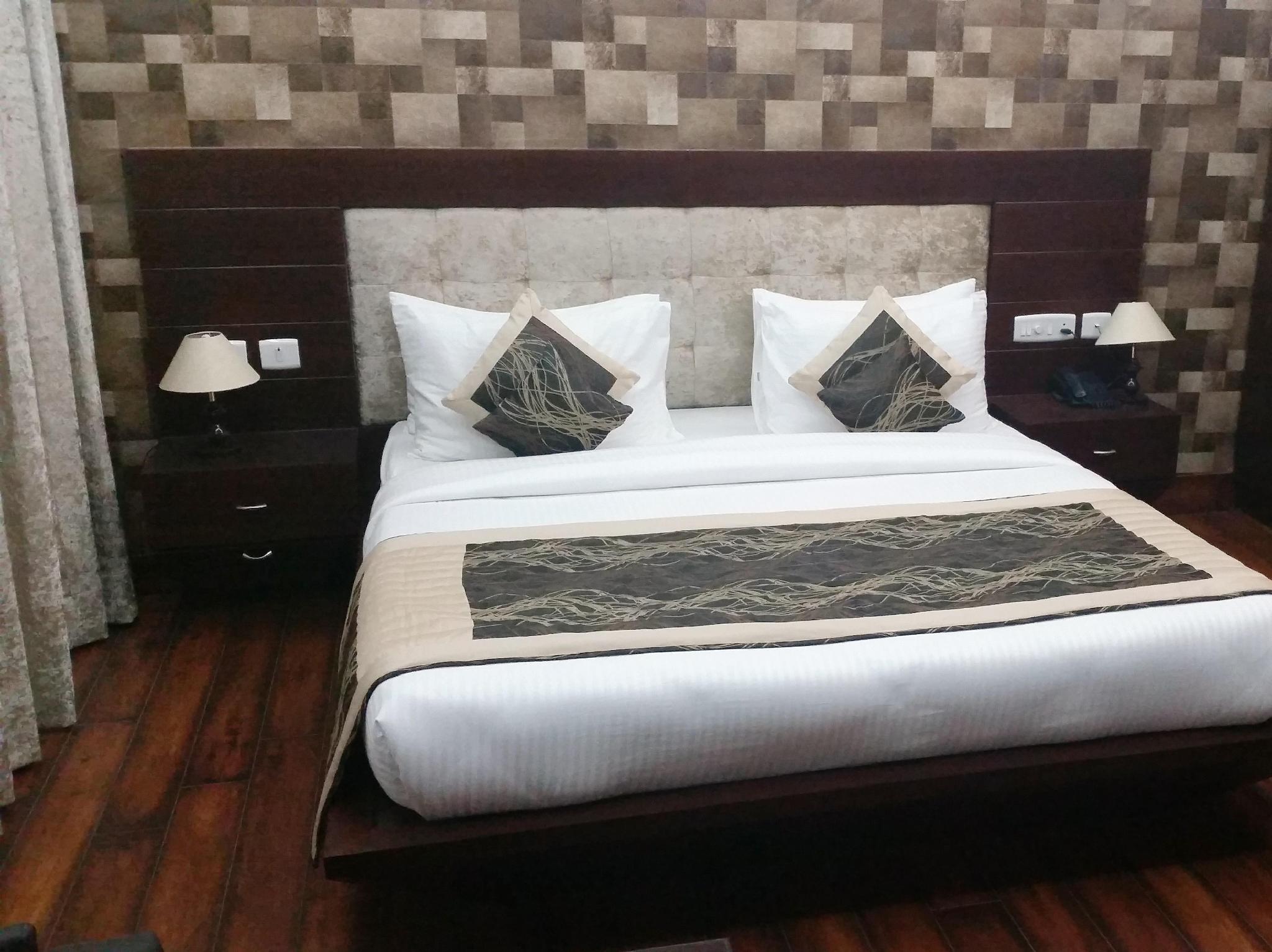 Premium, Tavisha Villa Gurgaon 2/3