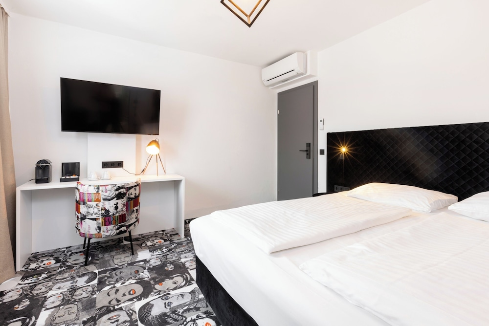 Superior, King Bed, Giral Wing، Das Edlinger Hotel - Salzburg 3/5