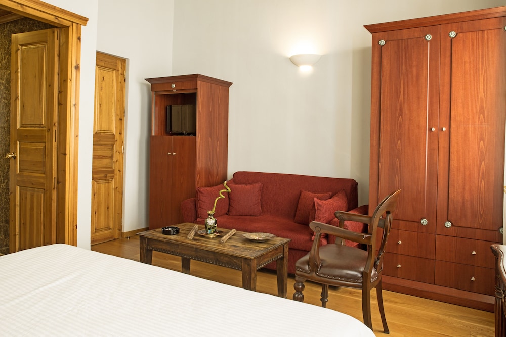 Kyveli Suites 19/50