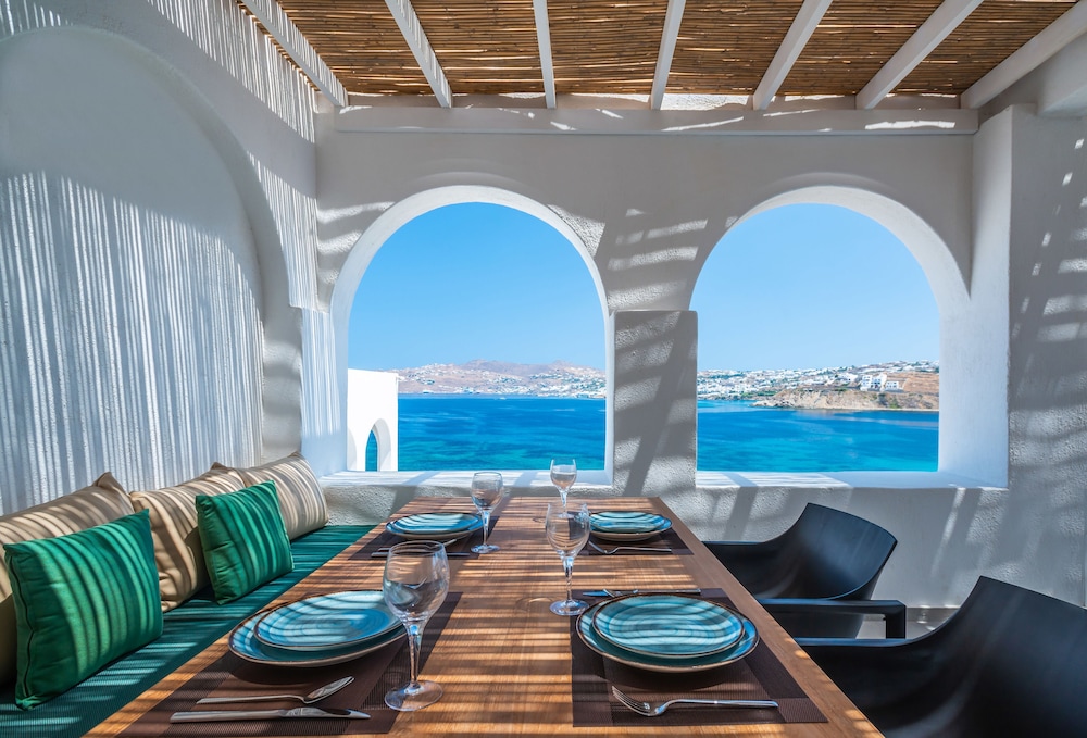Dreambox Mykonos Suites 37/53
