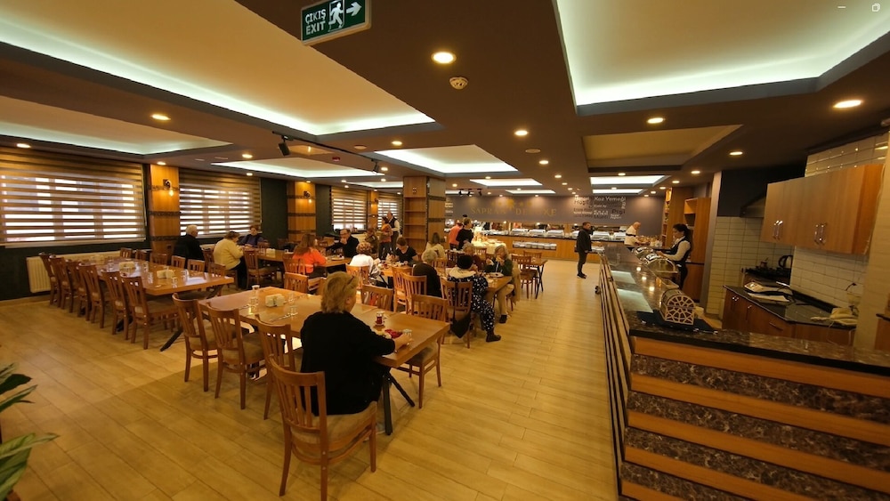 Sapran Deluxe Hotel 45/50