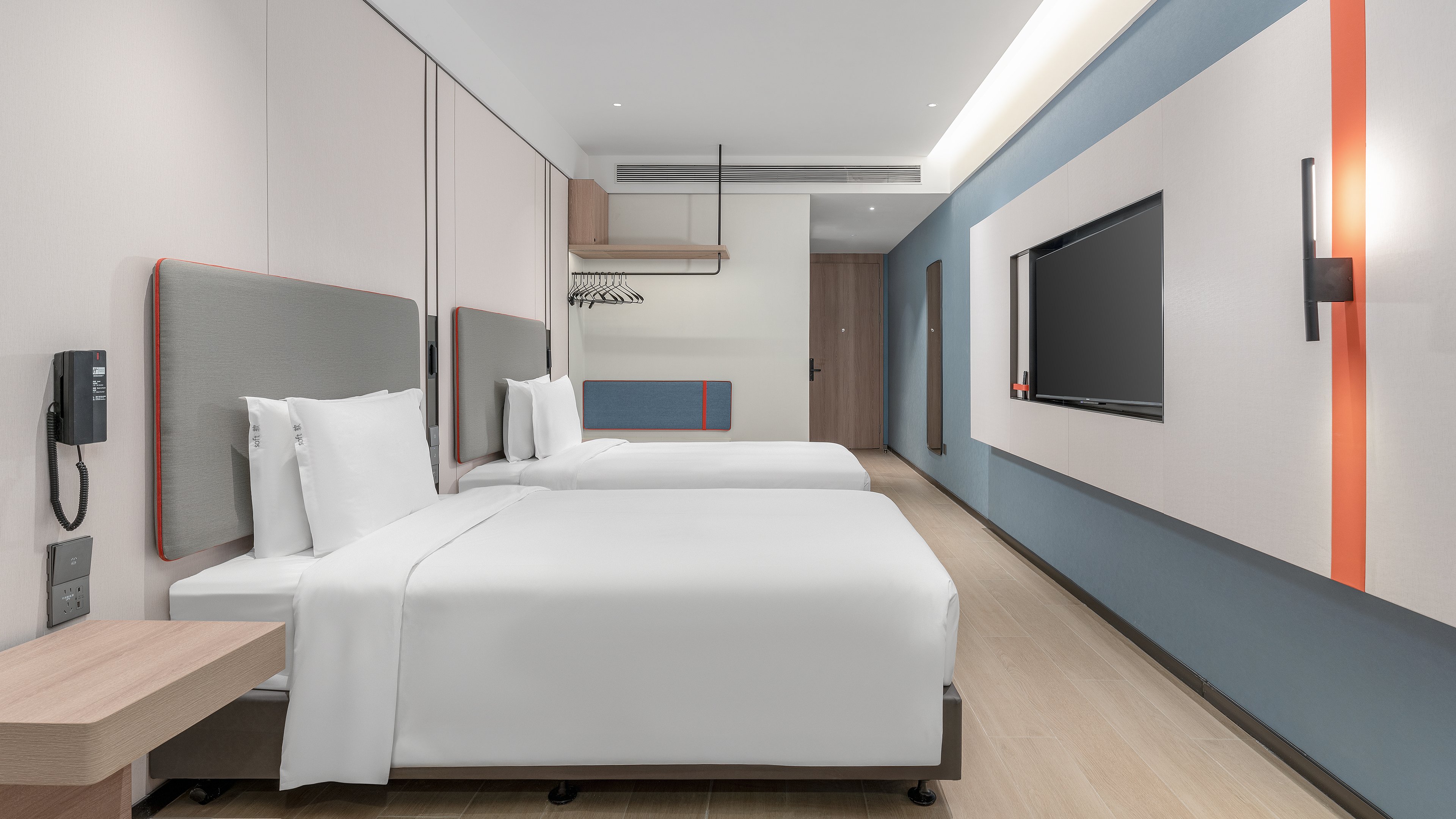 Holiday Inn Express Yangzhou Grand Canal Theatre 16/44