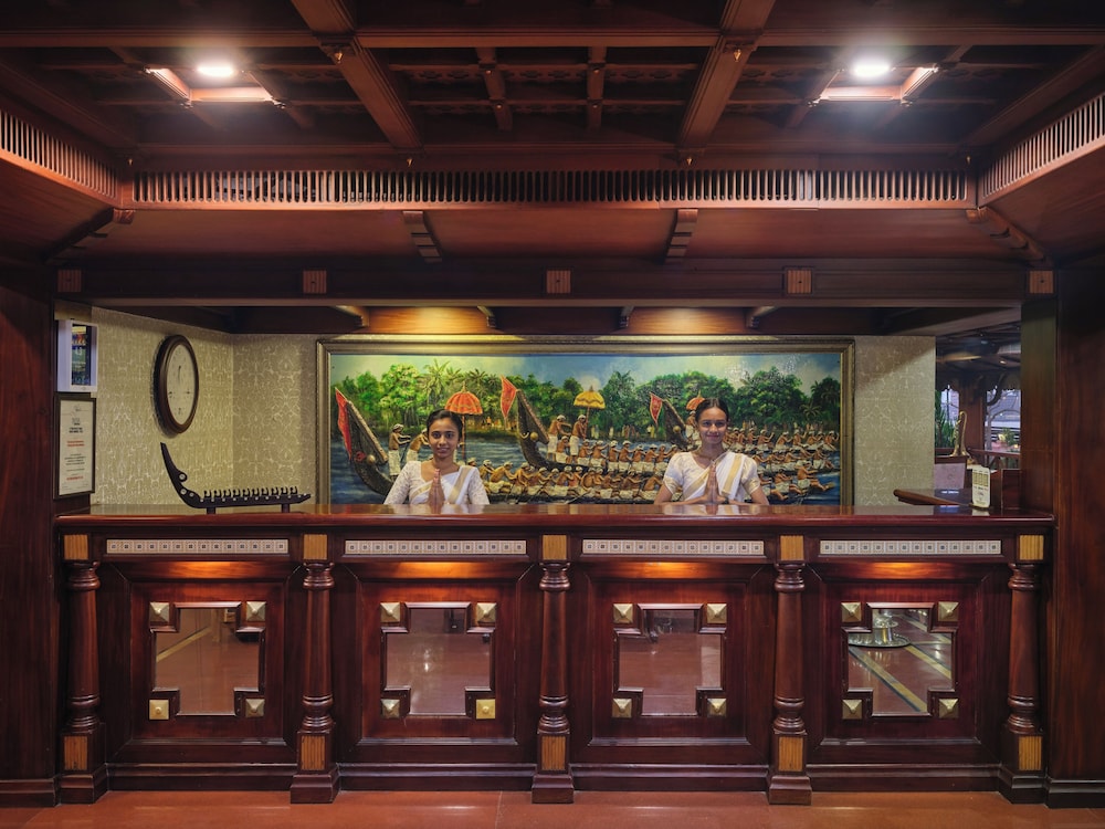Sterling Lake Palace Alleppey. 12/58