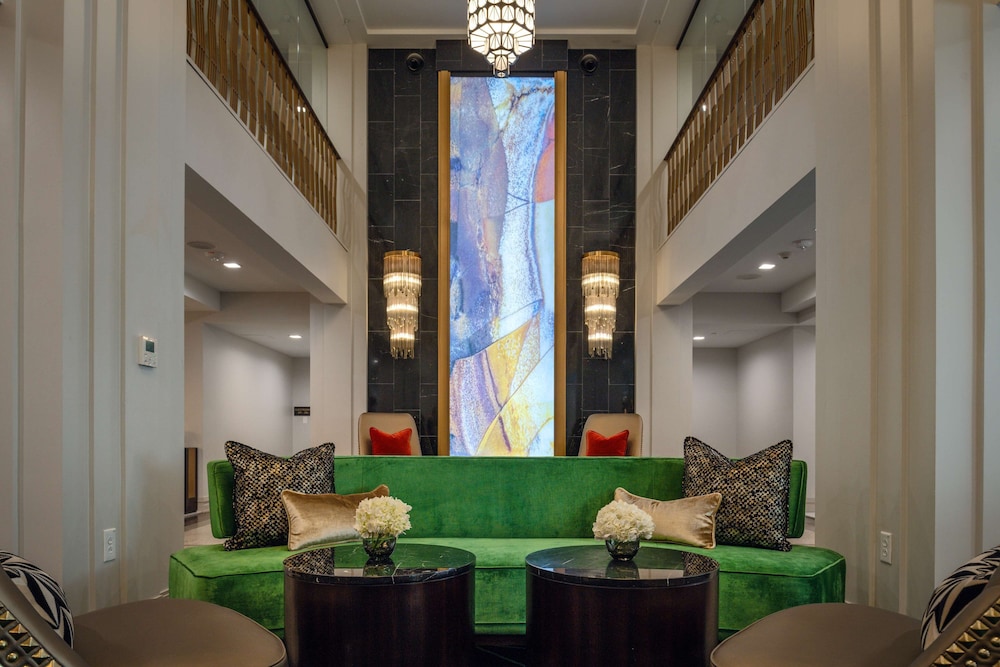 Tulsa Club Hotel Curio Collection By Hilton 67/89