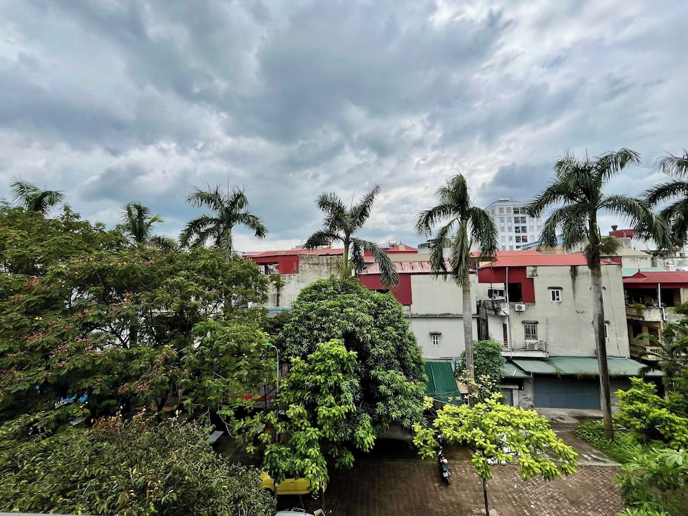 Royal Hanoi Hotel 44/50