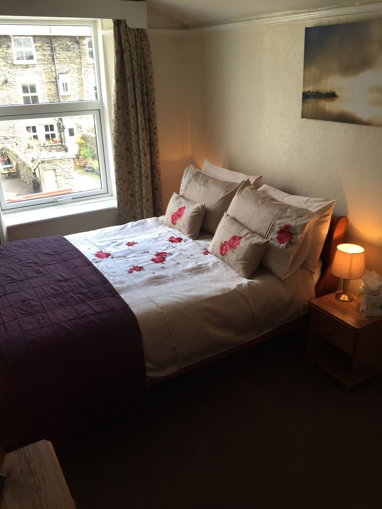 Westbury House 13/41