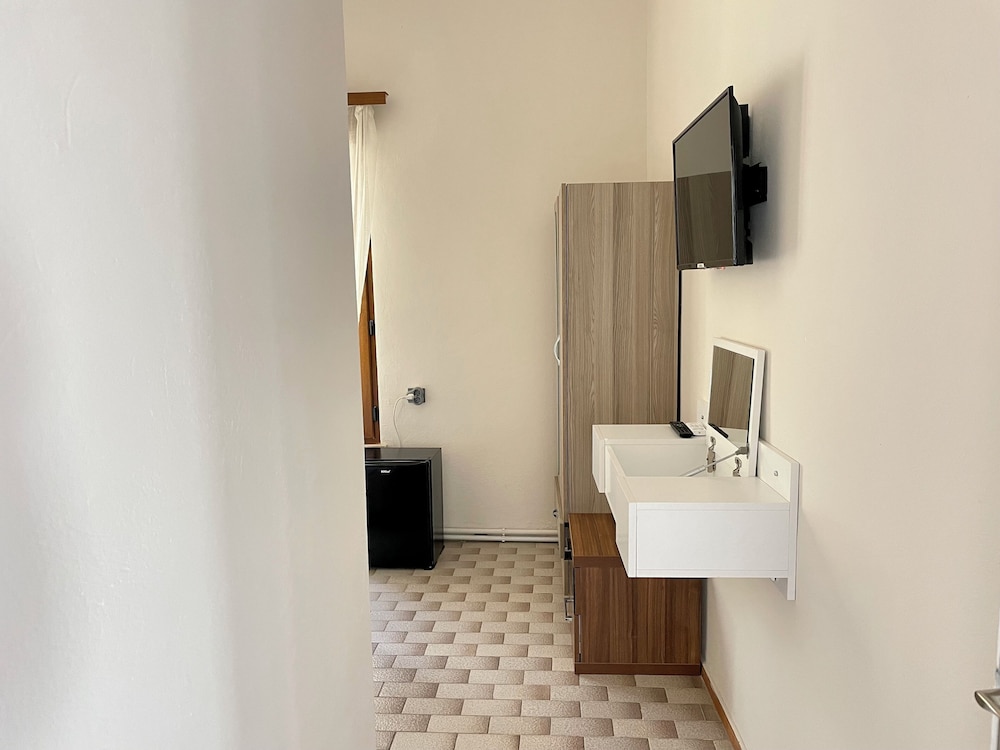 Villa Ece Pansiyon 20/40