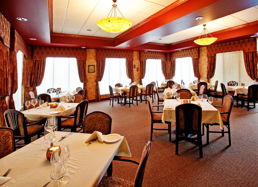 Holiday Inn Quincy, an IHG Hotel 59/75