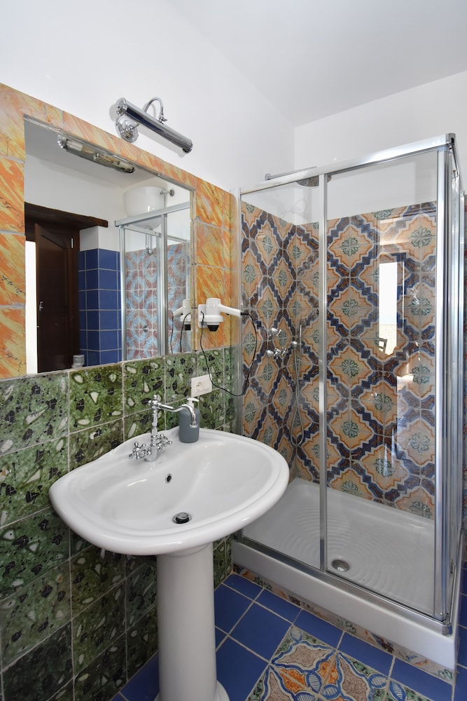 Bella Baia Relais 44/50