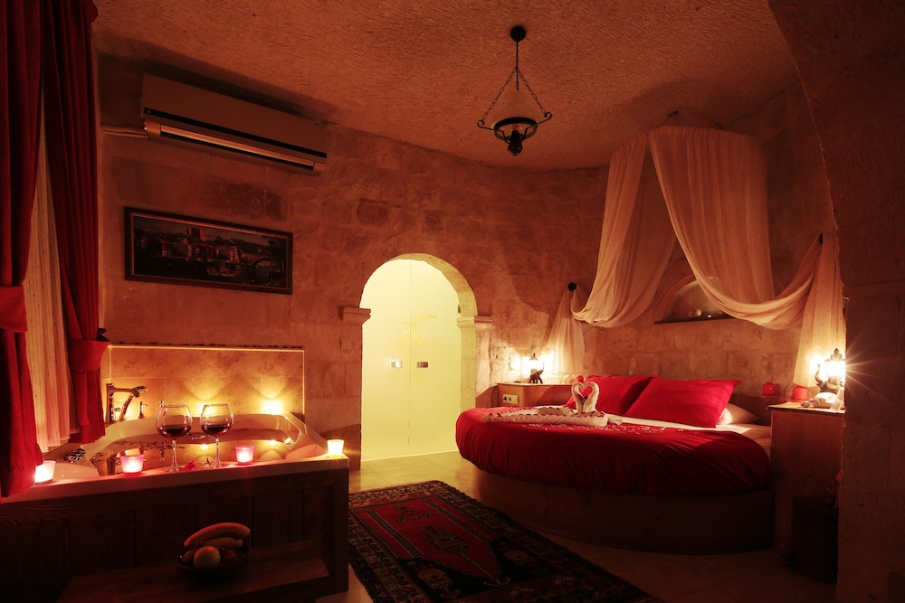Doors Of Cappadocia 15/50