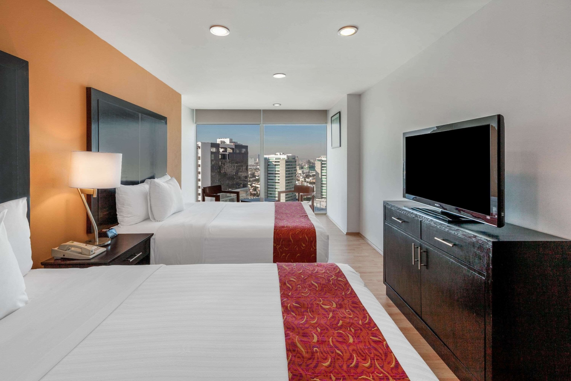 Presidential, Suite, 1 King and 2 Double Beds, Mountain or City View