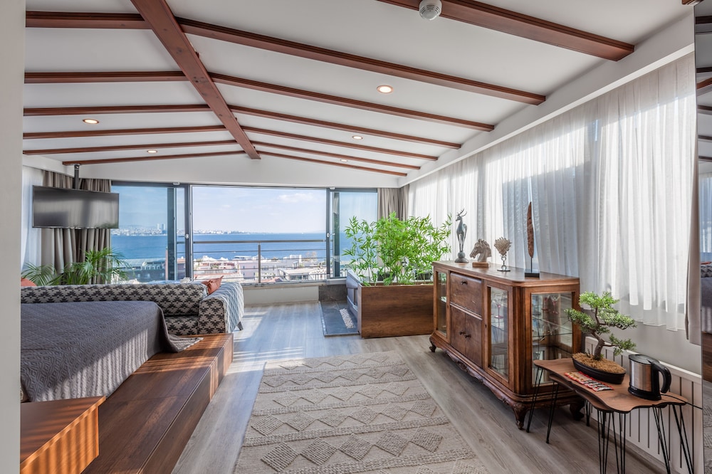 Romantic Hotel Istanbul 59/72