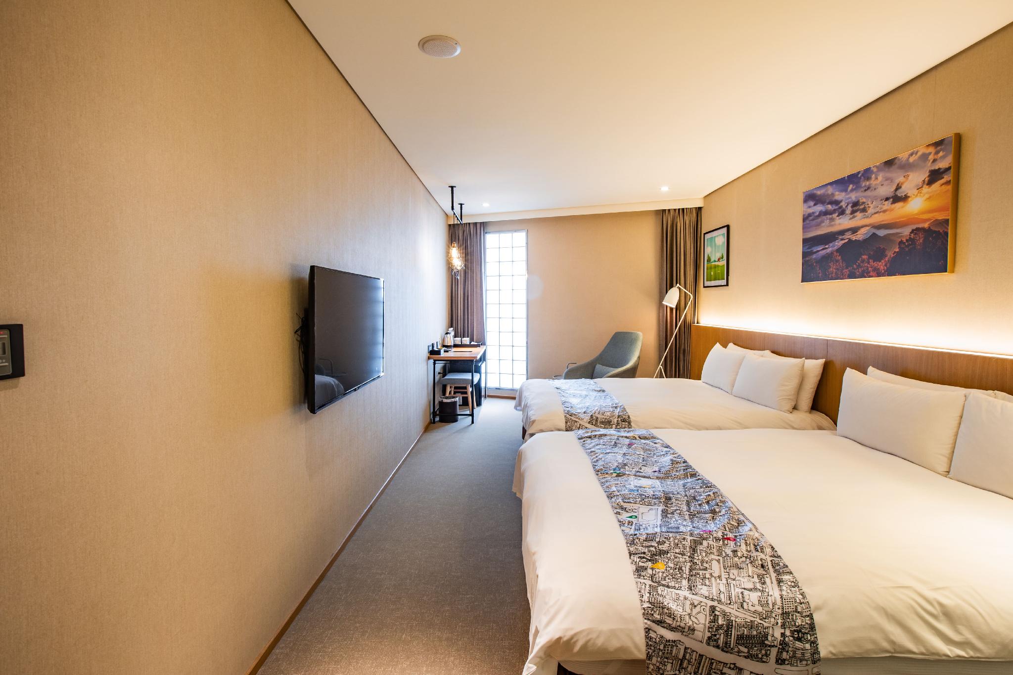 Room, Quadruple, No View