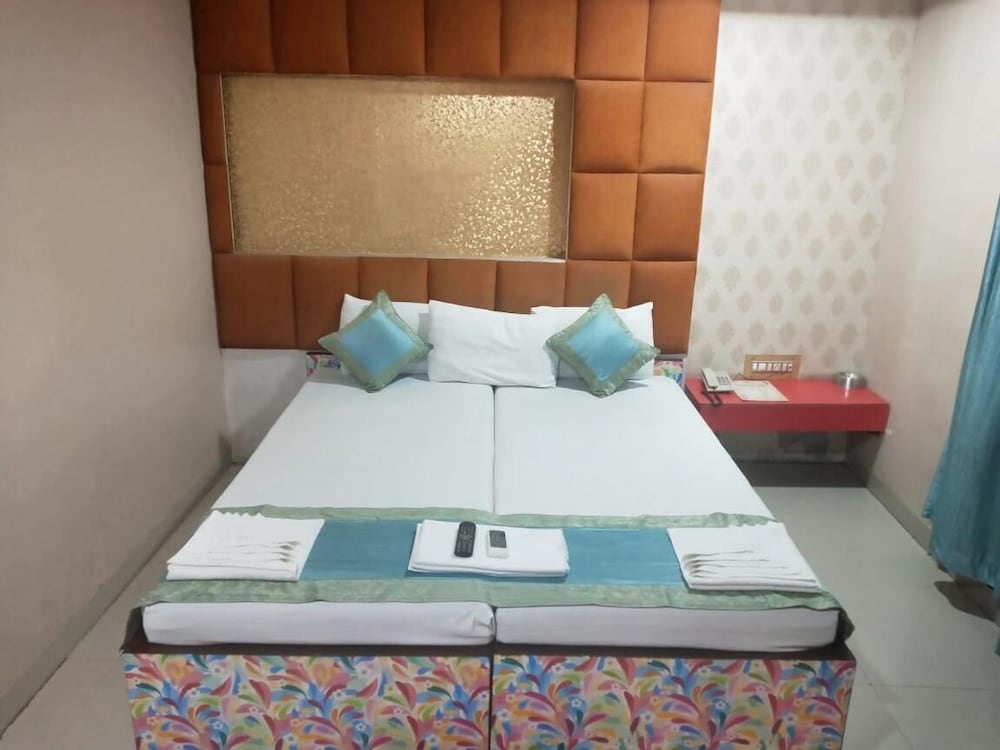 Hotel Eastern Plaza 22/52