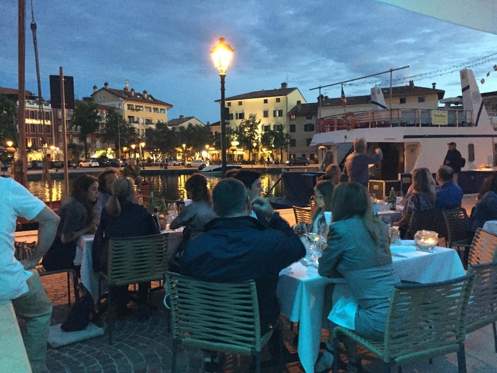 Alla Città Di Trieste 22/50