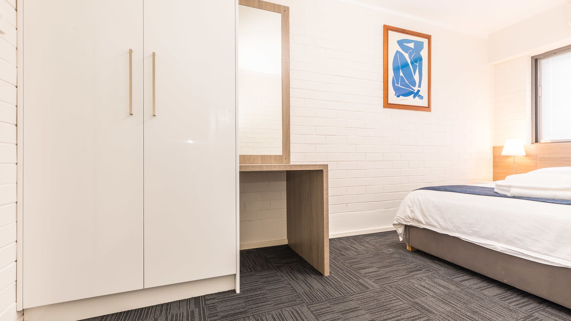1 BEDROOM, APARTMENT, TWIN BEDS