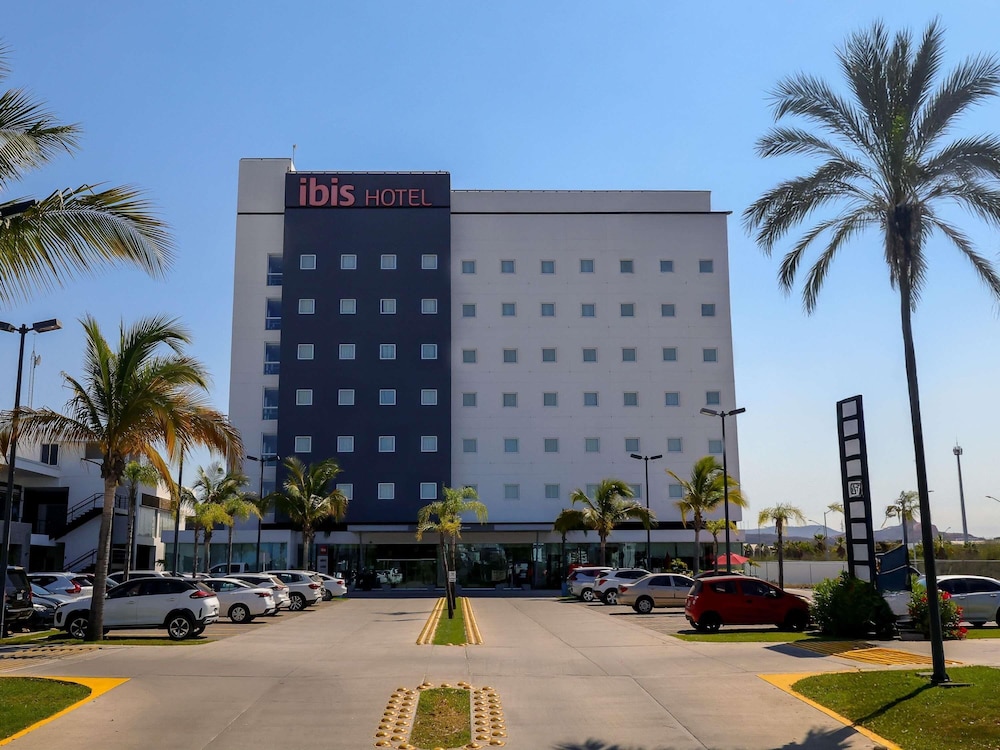 Ibis Mazatlan Marina 36/44