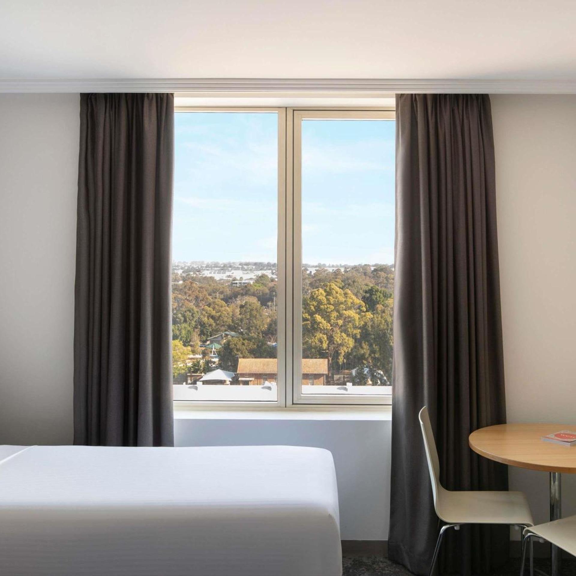 غرفة قياسية ثلاثية بسرير فردي، Mercure Sydney Bankstown 5/10