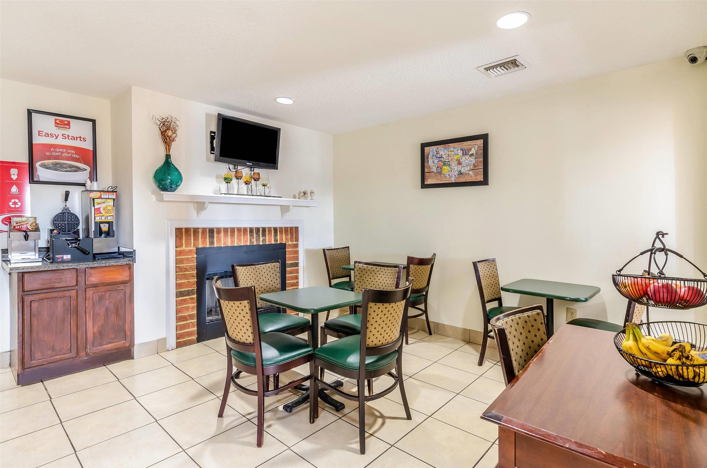 Econo Lodge Glade Spring 5/7