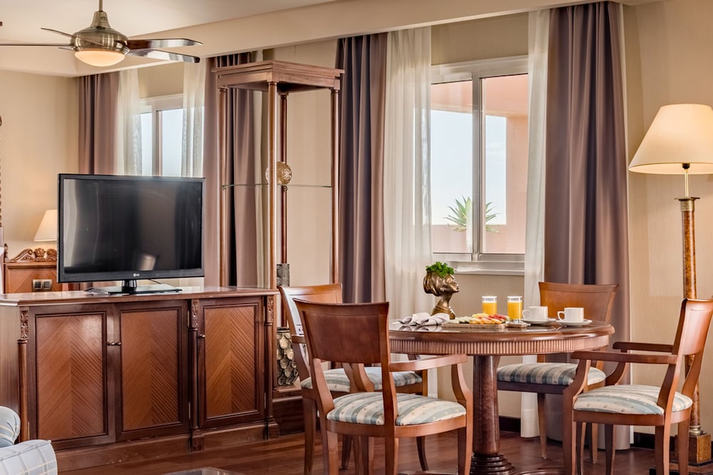 Elba Estepona Gran Hotel and Thalasso Spa 38/50