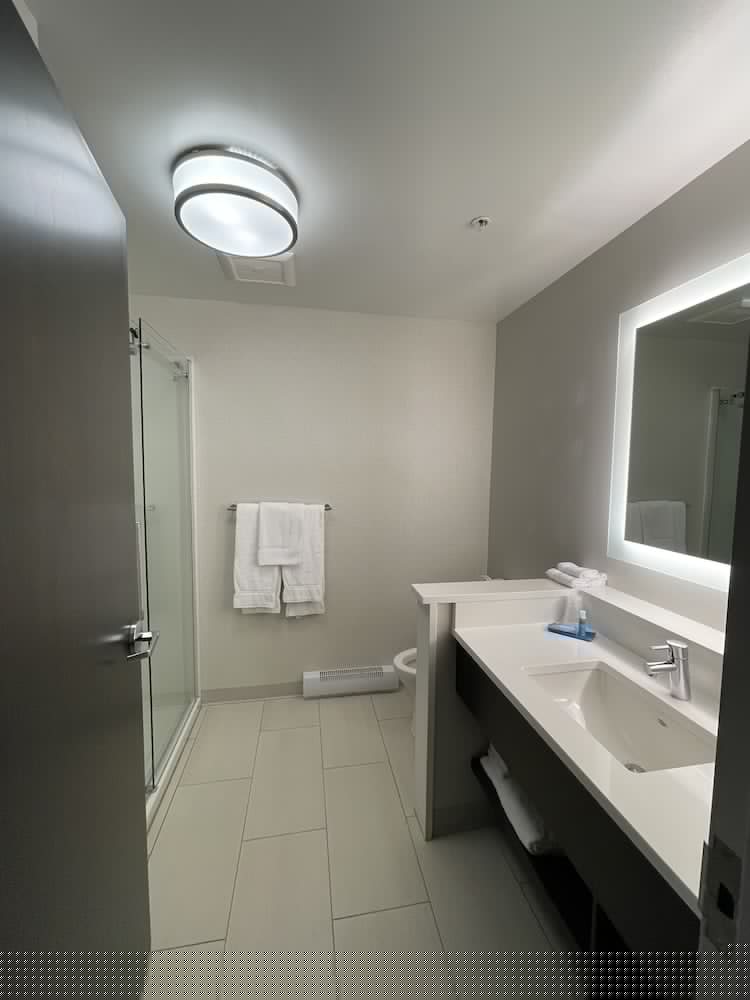 HOLIDAY INN EXPRESS & SUITES GATINEAU - OTTAWA 8/41