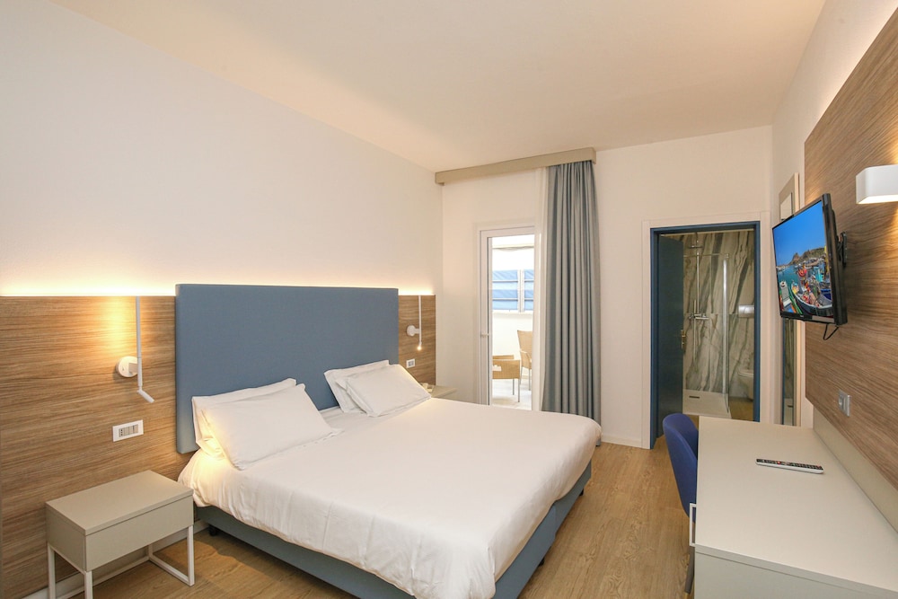 غرفة كلاسيكية بسرير كوين، Riviera Castelsardo Hotel 4/10