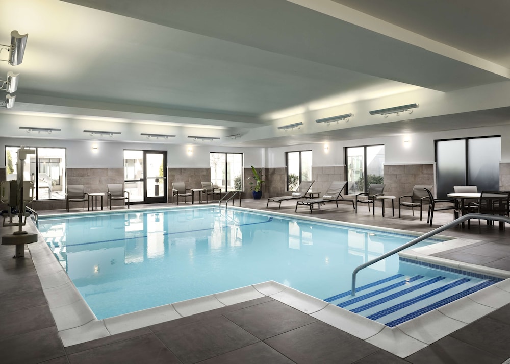 swimming pool spa