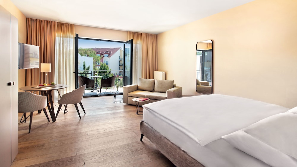 Hotel Villa Toskana 24/76