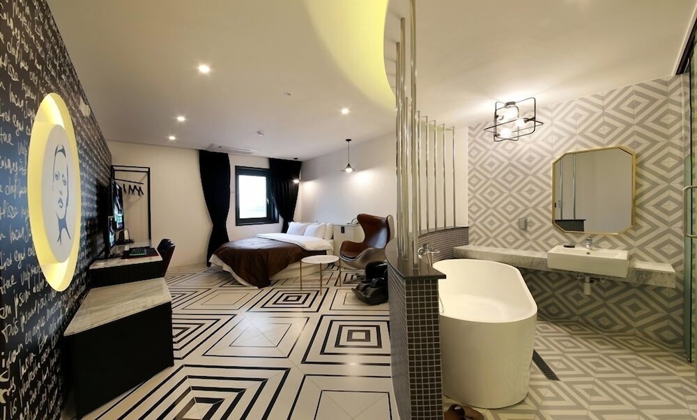 Gimpo ASSEM Hotel 49/50