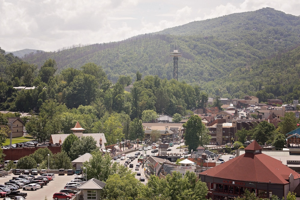 Gatlinburg Chateau Rentals 46/50