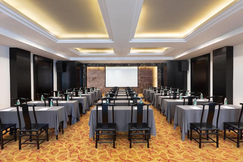 Wingate by Wyndham Xiangxi Fenghuang 14/15