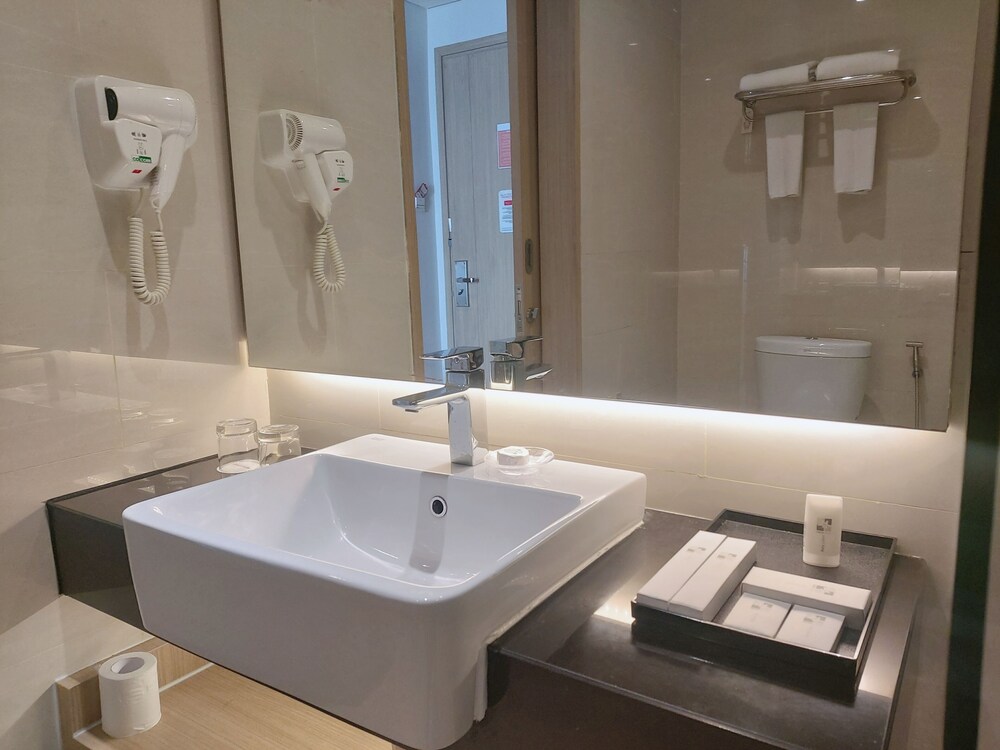 Swiss-Belinn Modern Cikande 57/58