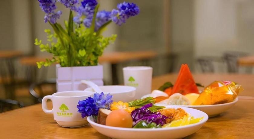 GreenTree Inn Tongchuan Yaozhou District New District Hospital Business Hotel 28/42