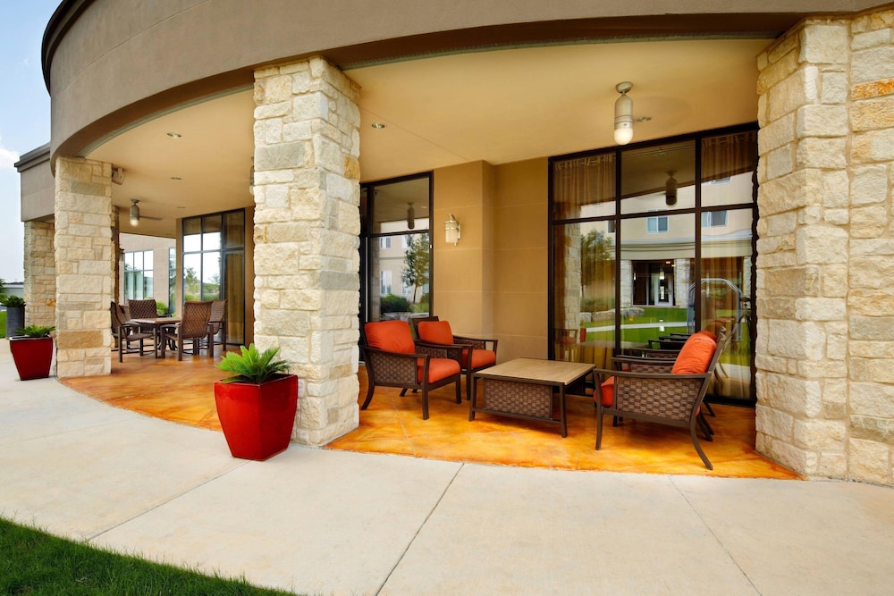 Courtyard By Marriott San Antonio Six Flags At The Rim 10/36
