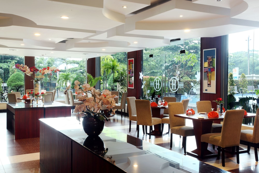 GRAND HATIKA HOTEL 46/59