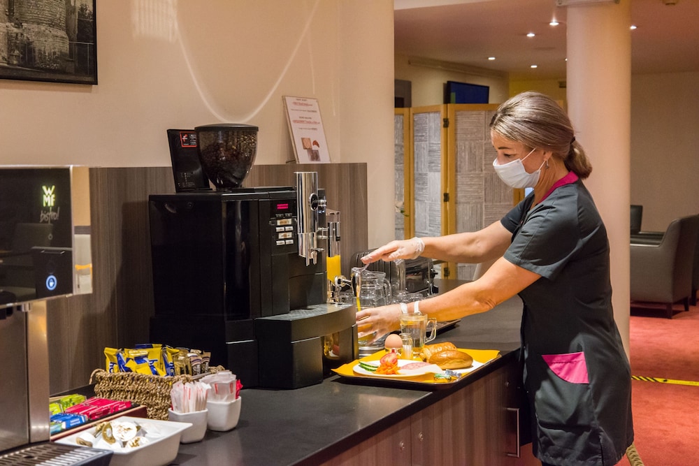 restaurant-cafeteria