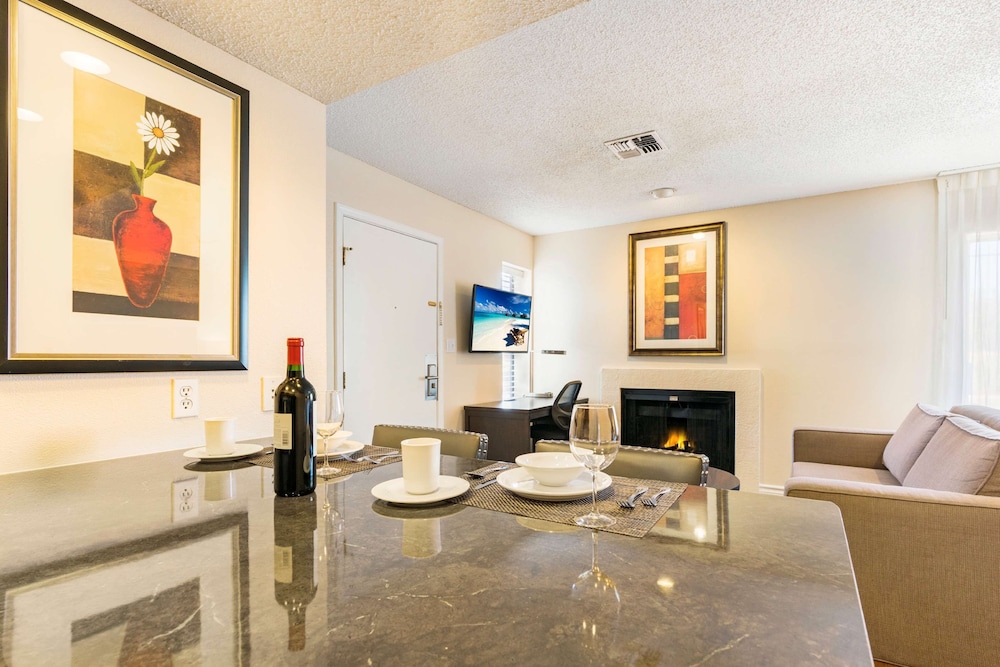 Chase Suite Hotel El Paso 30/59