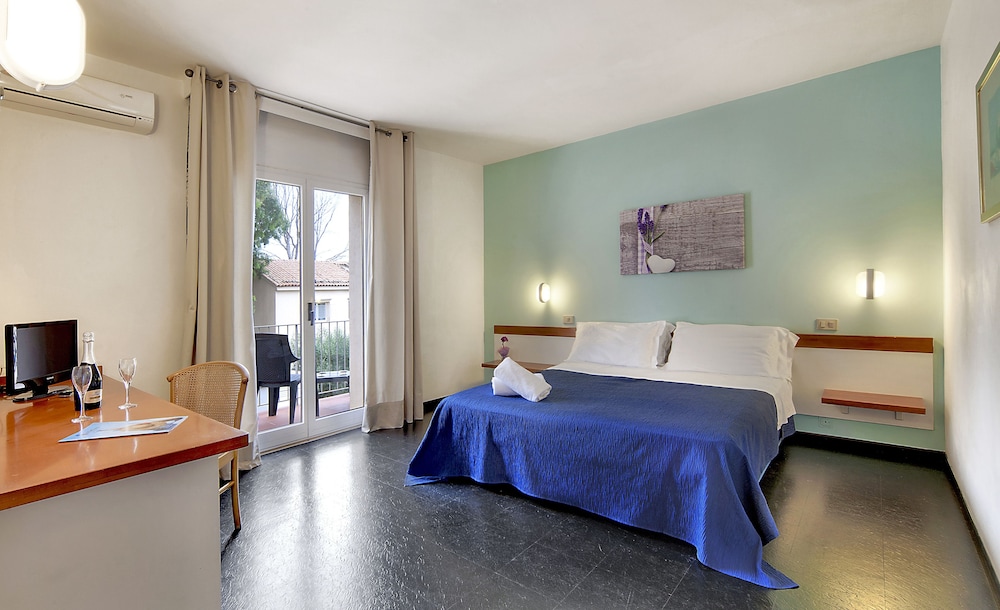 Athena Resort 9/50