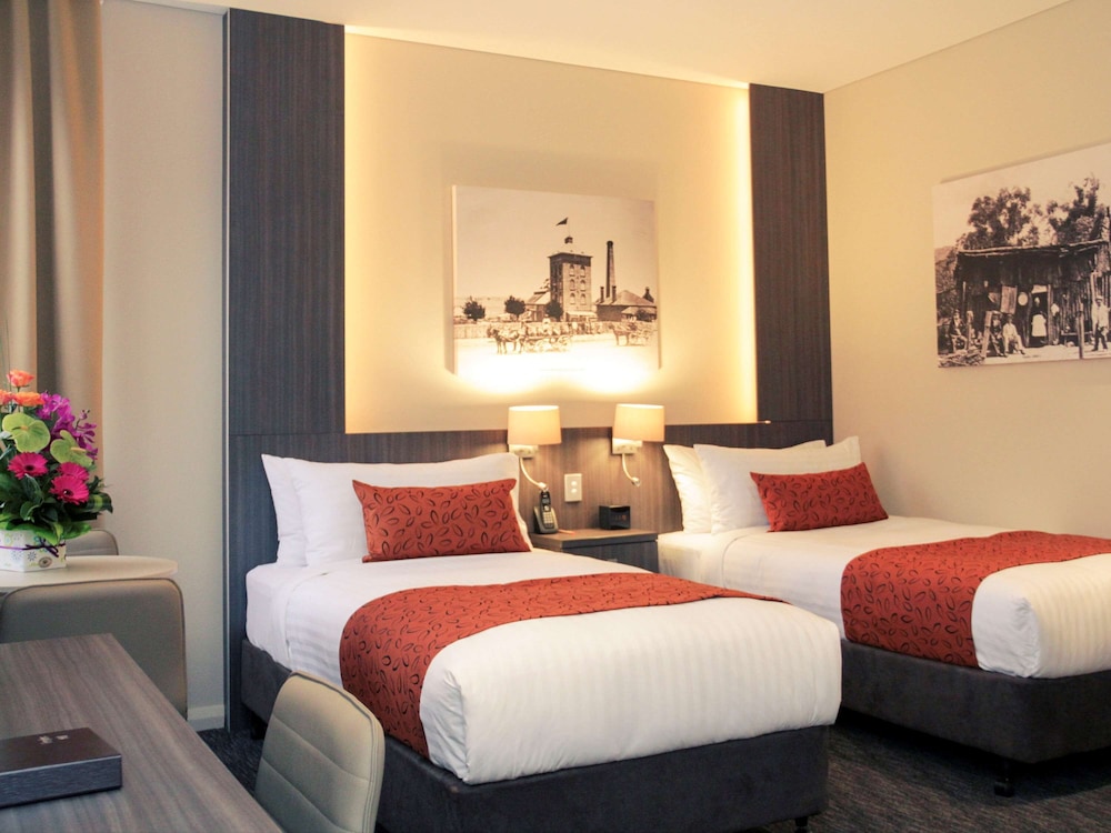 Mercure Orange 7/65