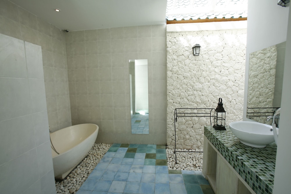 Artemis Villa And Hotel 46/46