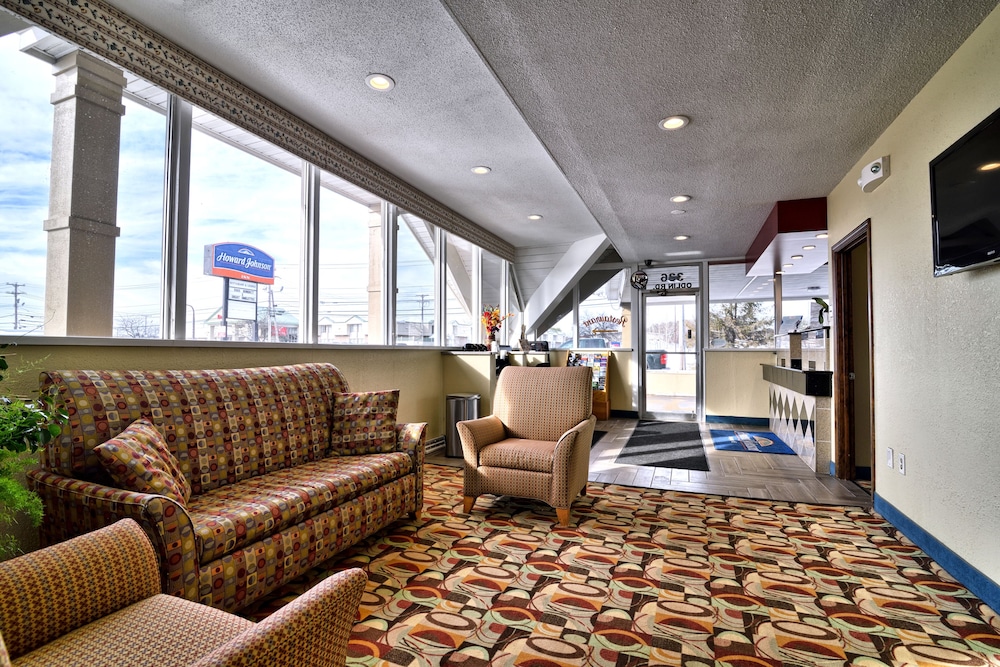 Howard Johnson by Wyndham Bangor 30/34