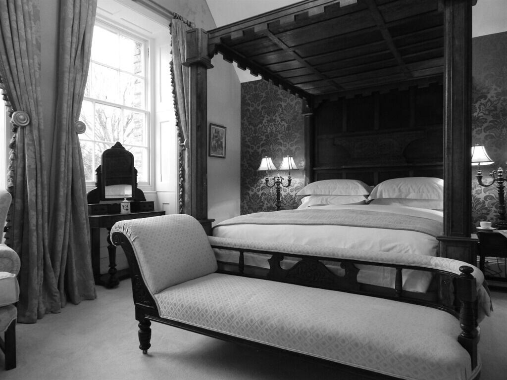Bellevue, Four Poster, Double Bed